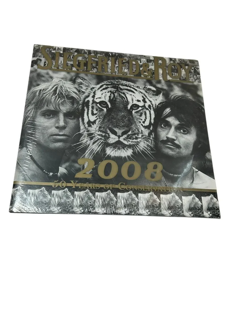 Siegfried & Roy 2008 Calendar Sealed 50 Years of Conservation Mirage Vegas RARE